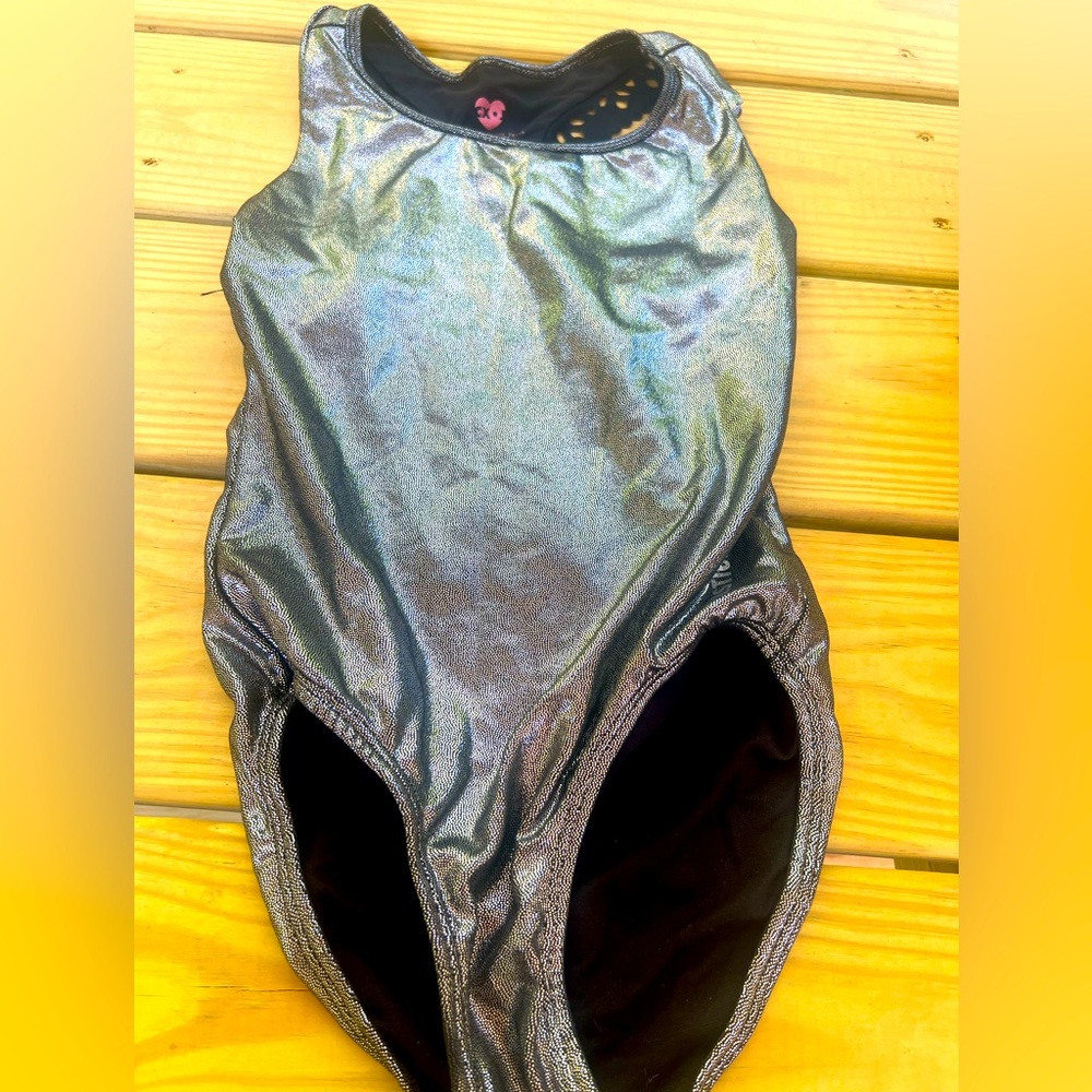 SOLD on Xpost leotard size 10